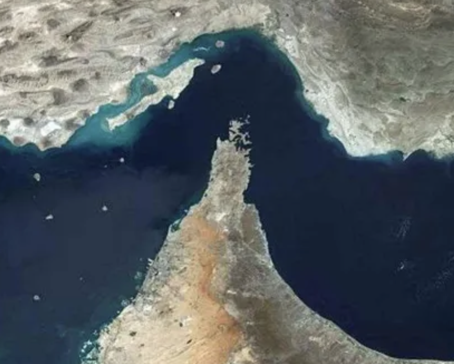 Spatialising security, securitising space: ways into the politics of the middle east and north africa